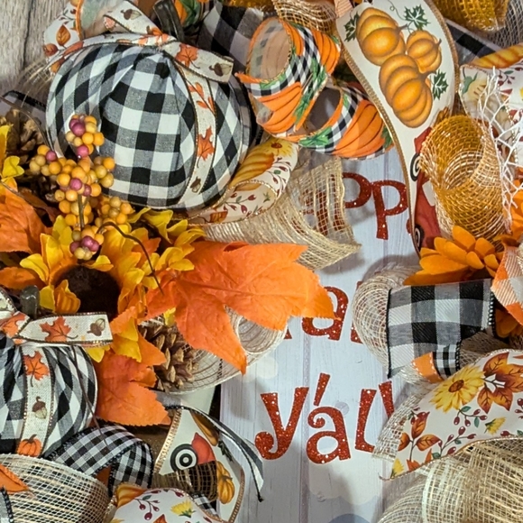 Happy Fall Y'all large wreath - Picture 4 of 10